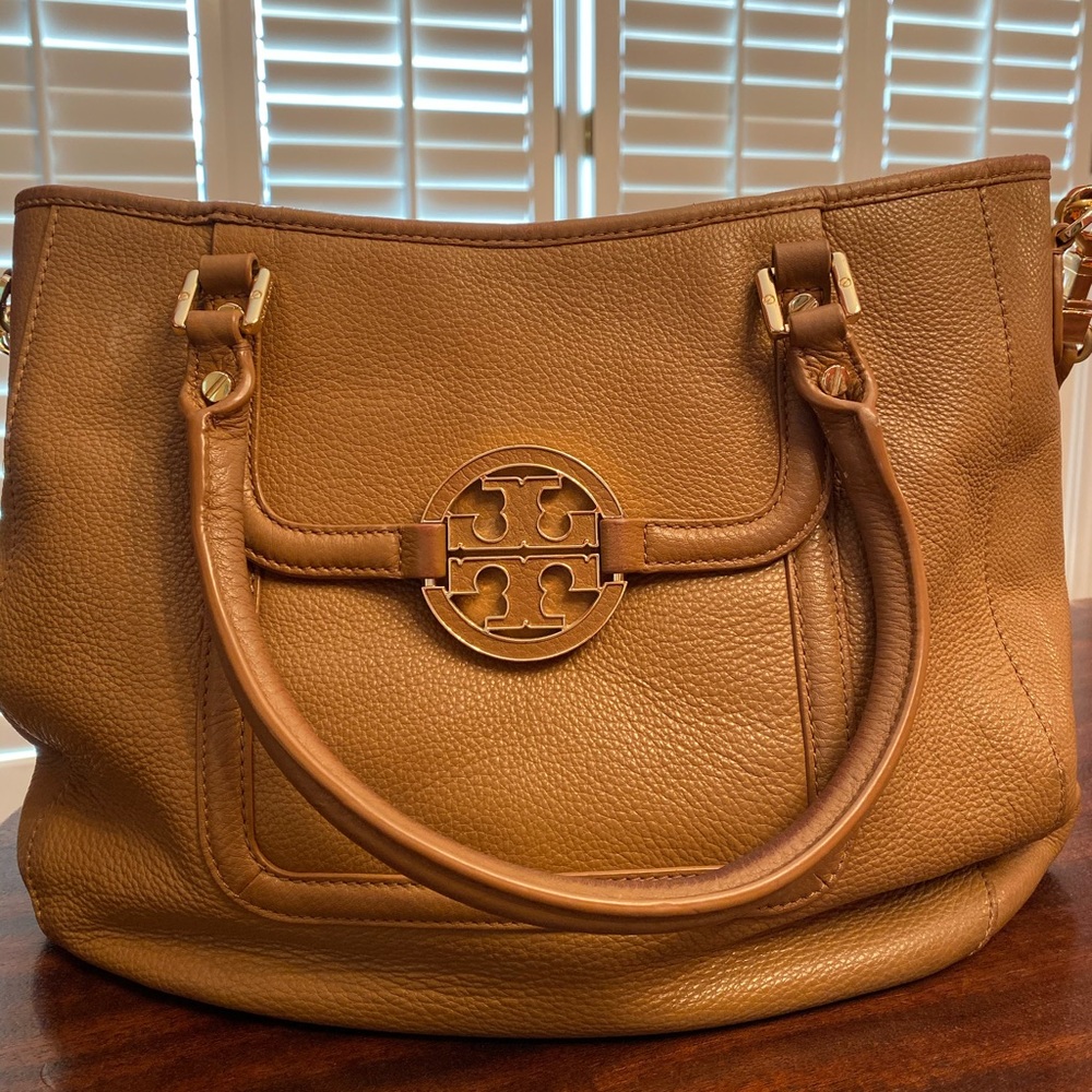 Tory Burch Amanda hobo bag